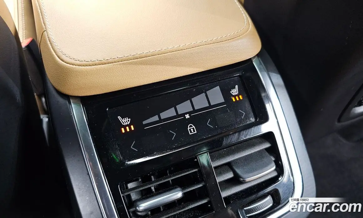 Volvo XC90 2021 2.0 автомат (гидро), фото 32