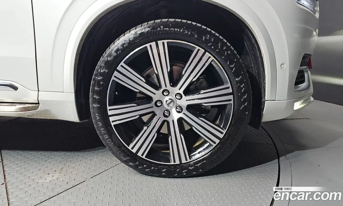 Volvo XC90 2021 2.0 автомат (гидро), фото 7
