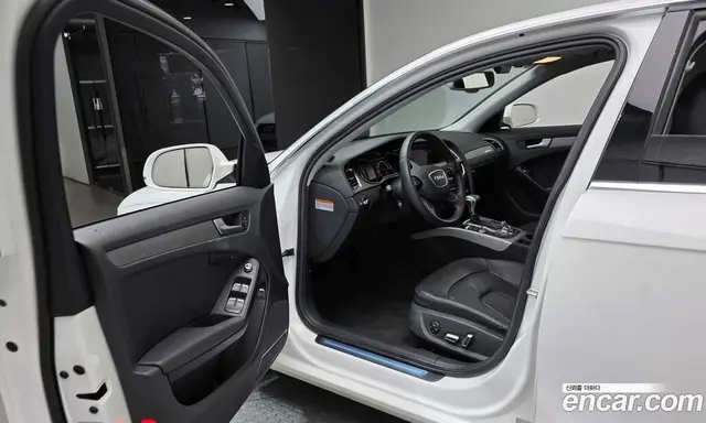 Audi A4 2013 2.0 автомат (гидро), миниатюра 11