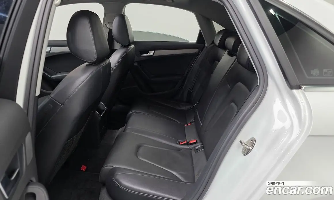 Audi A4 2013 2.0 автомат (гидро), фото 12