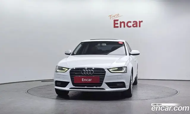 Audi A4 2013 2.0 автомат (гидро), миниатюра 3