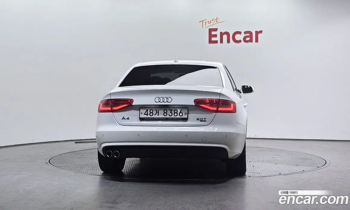 Audi A4 2013 2.0 автомат (гидро), фото 4