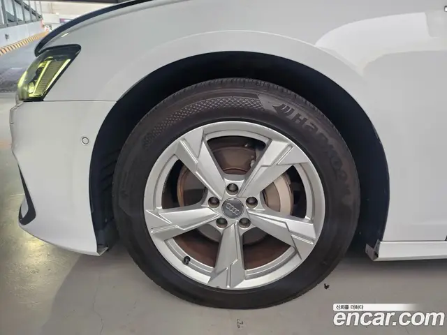 Audi A6 2020 2.0 автомат (гидро), миниатюра 5