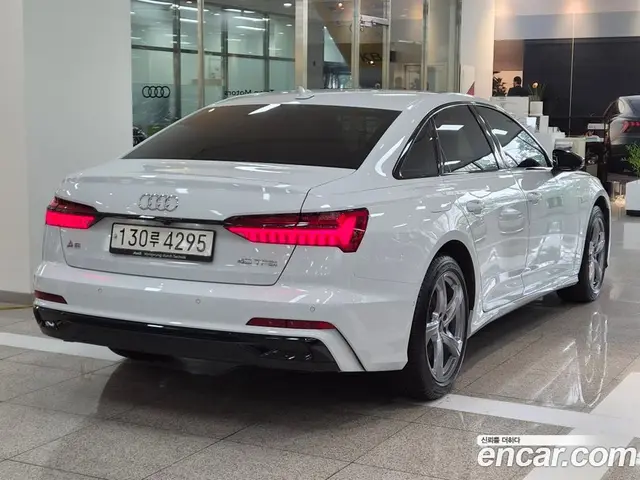 Audi A6 2024 2.0 автомат (гидро), миниатюра 2