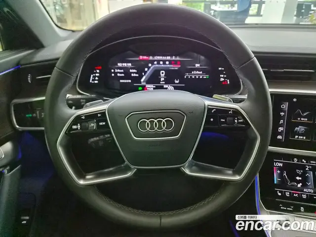 Audi A6 2024 2.0 автомат (гидро), миниатюра 12