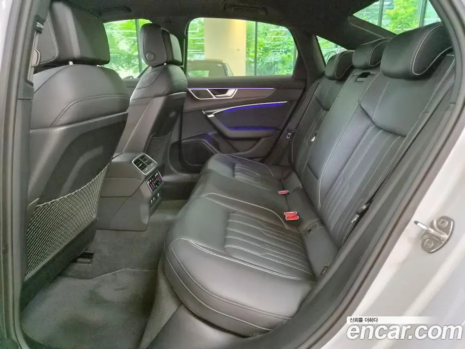 Audi A6 2024 2.0 автомат (гидро), фото 17