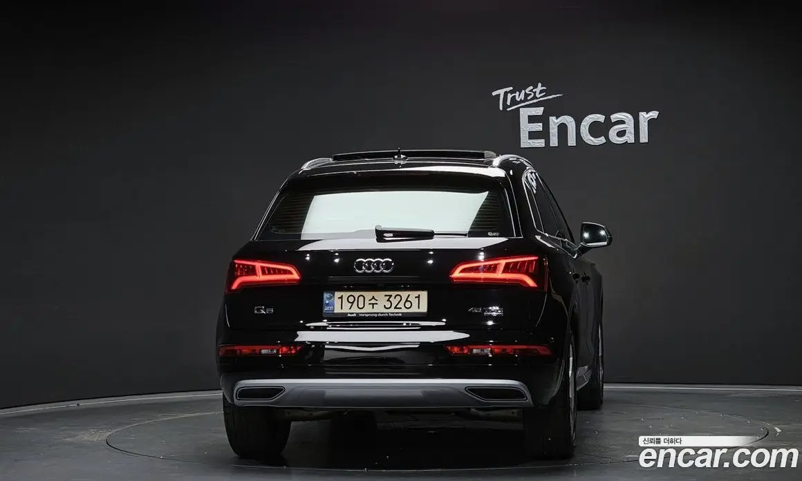 Audi Q5 2020 2.0 автомат (гидро), фото 4