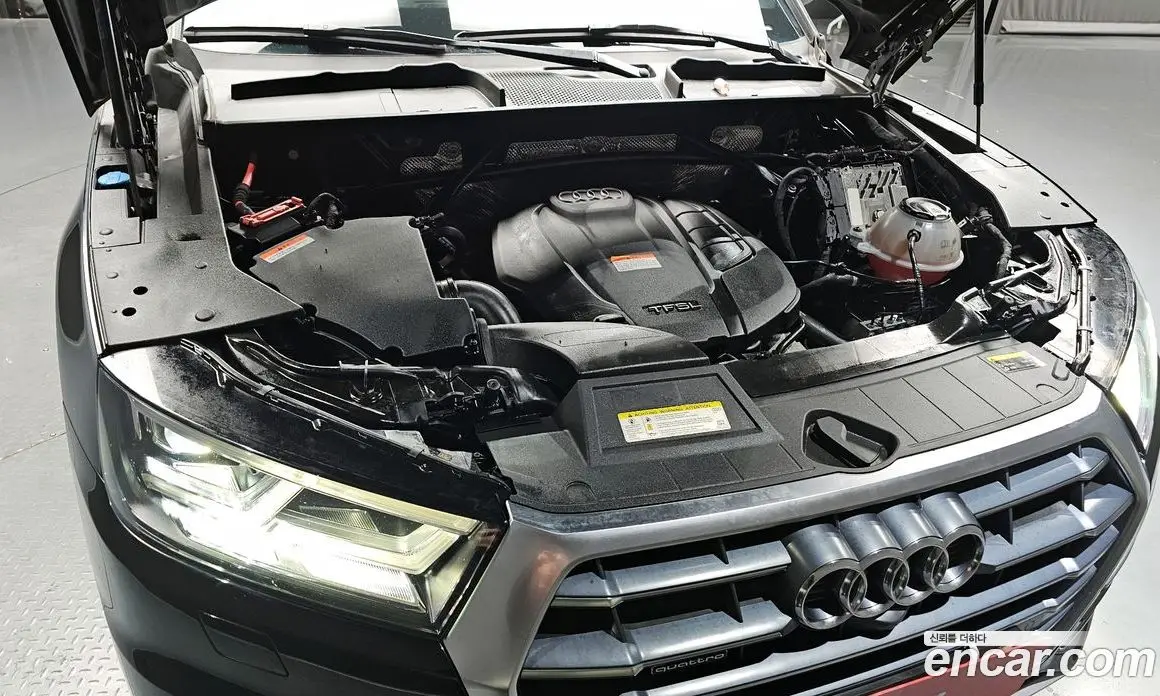 Audi Q5 2020 2.0 автомат (гидро), фото 6