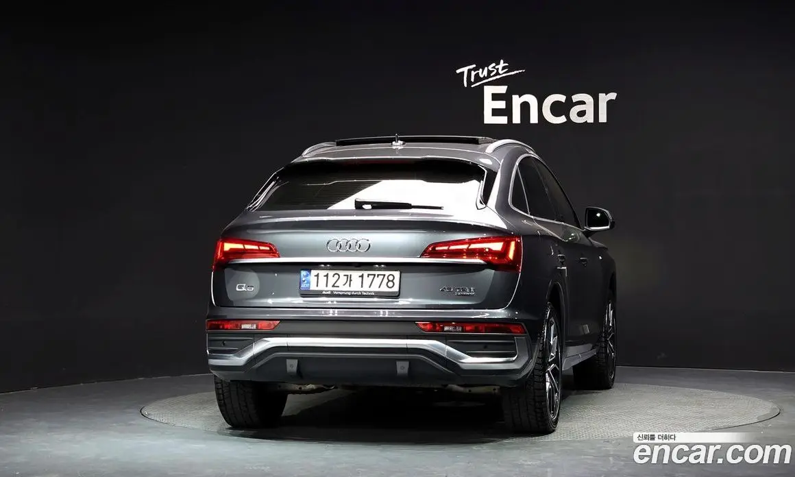 Audi Q5 2022 2.0 автомат (гидро), фото 4