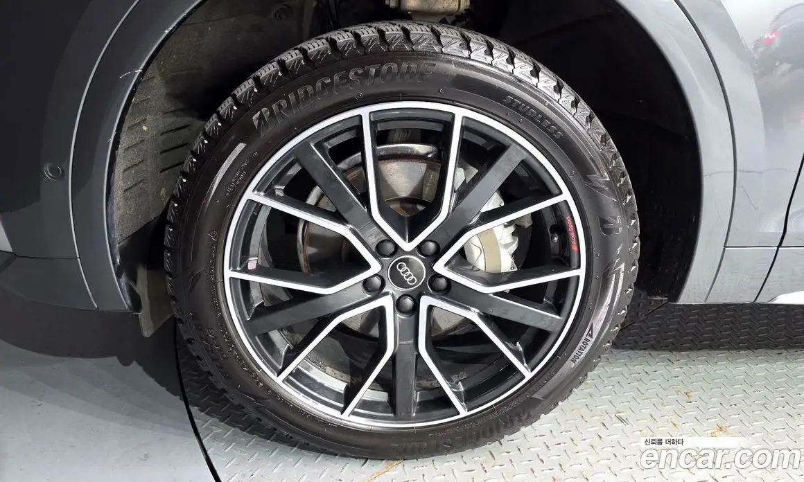 Audi Q5 2022 2.0 автомат (гидро), фото 5