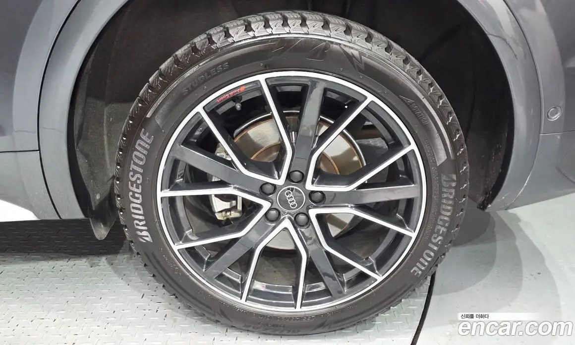 Audi Q5 2022 2.0 автомат (гидро), фото 7