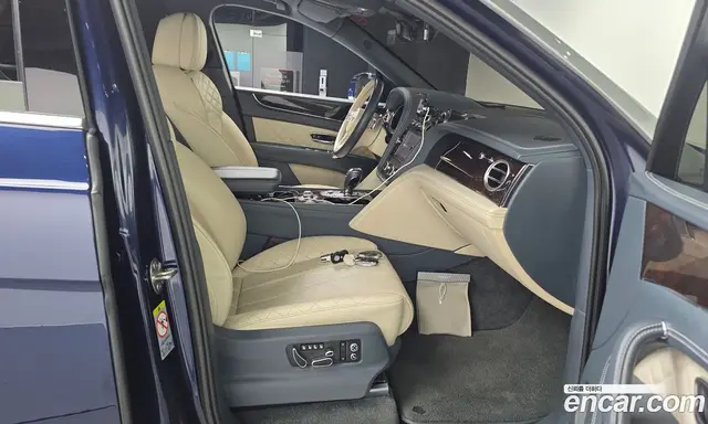 Bentley Bentayga 2017 6.0 автомат (гидро), миниатюра 11 Bentley Bentayga 2017 6.0 автомат (гидро), миниатюра 11