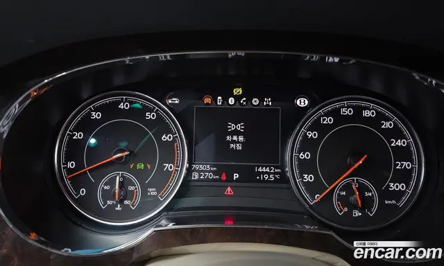Bentley Bentayga 2017 6.0 автомат (гидро), миниатюра 8 Bentley Bentayga 2017 6.0 автомат (гидро), миниатюра 8