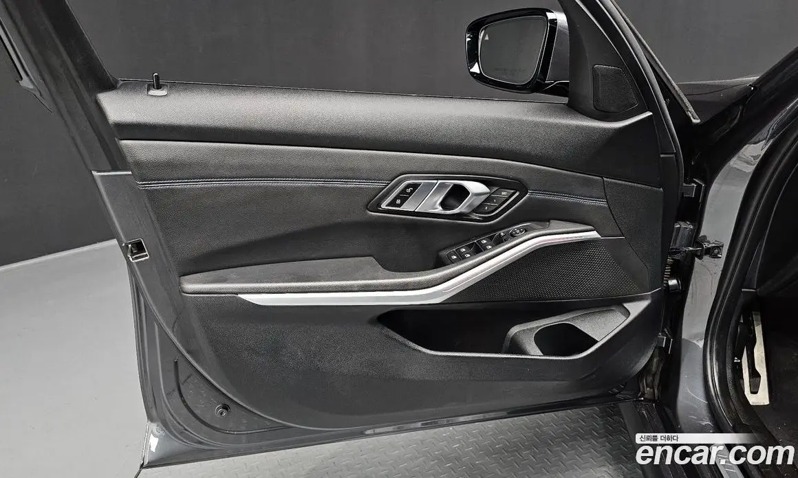 BMW 3 серия 2019 2.0 автомат (гидро), фото 13