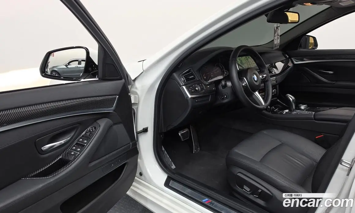BMW 5 серия 2016 2.0 автомат (гидро), фото 10