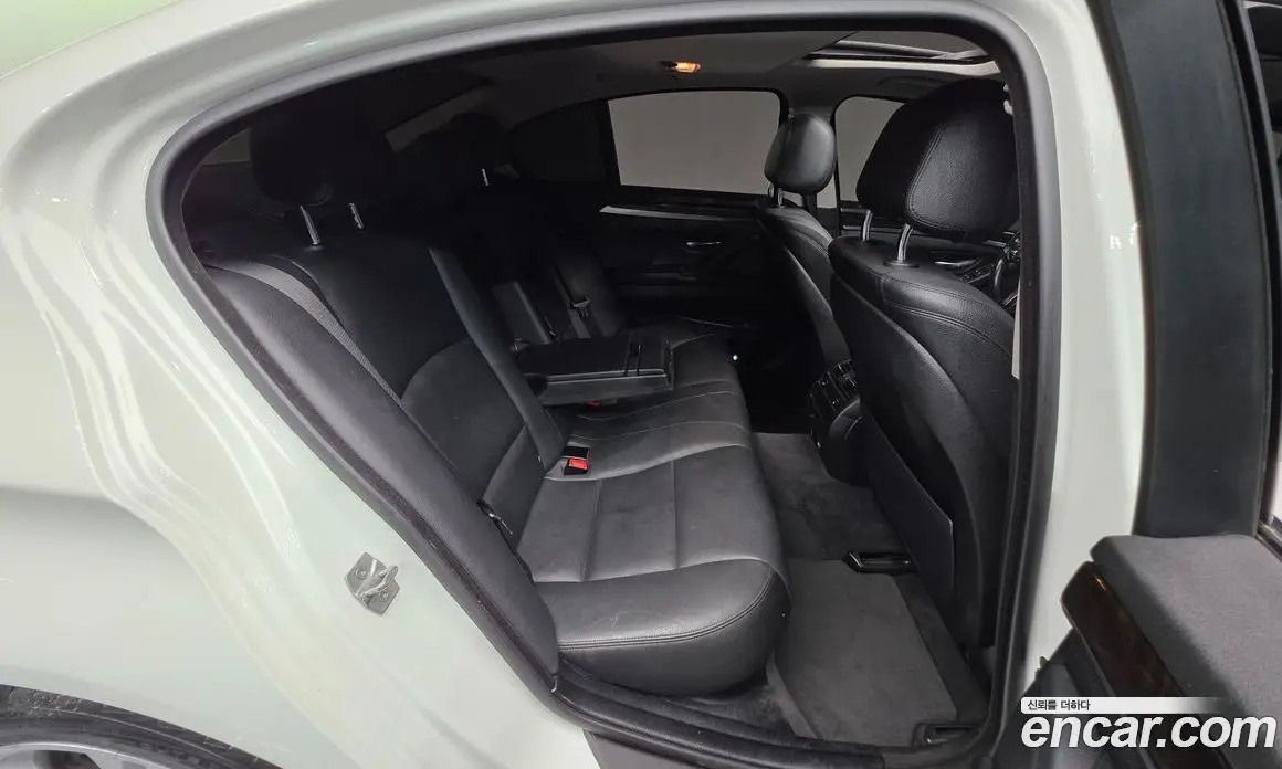 BMW 5 серия 2016 2.0 автомат (гидро), фото 17
