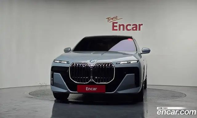 BMW 7 серия 2025 3.0 автомат (гидро), миниатюра 3