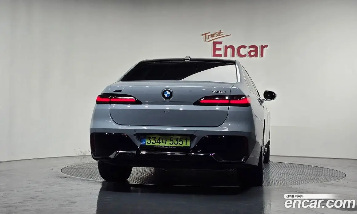 BMW 7 серия 2025 3.0 автомат (гидро), фото 4