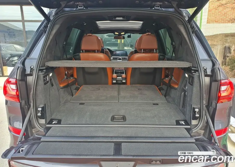 BMW X7 2021 3.0 автомат (гидро), фото 14