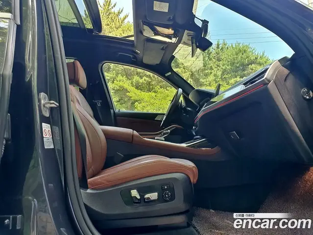 BMW X7 2021 3.0 автомат (гидро), миниатюра 6