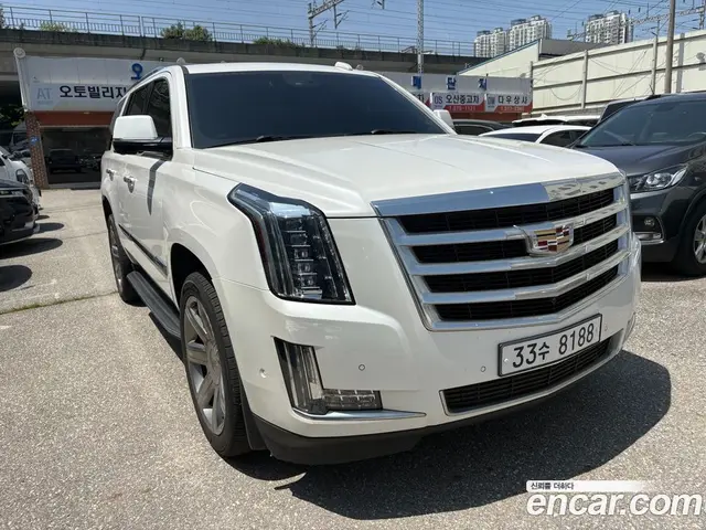 Cadillac Escalade 2017 6.2 автомат (гидро), миниатюра 2 Cadillac Escalade 2017 6.2 автомат (гидро), миниатюра 2