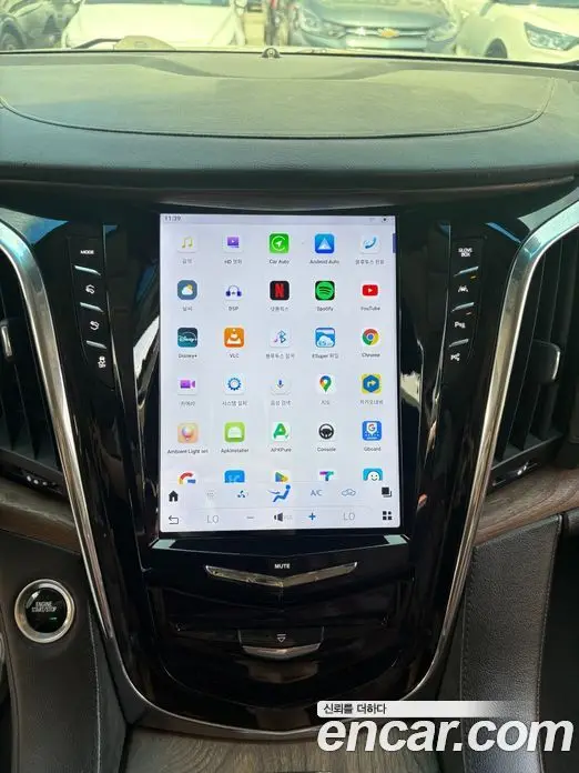 Cadillac Escalade 2017 6.2 автомат (гидро), фото 18 Cadillac Escalade 2017 6.2 автомат (гидро), фото 18