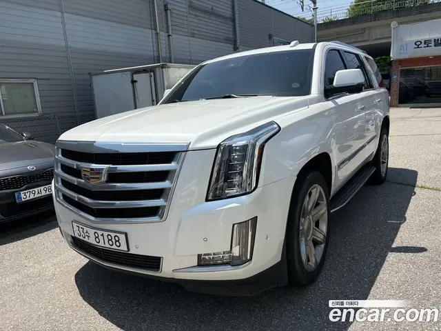 Cadillac Escalade 2017 6.2 автомат (гидро), миниатюра 3 Cadillac Escalade 2017 6.2 автомат (гидро), миниатюра 3