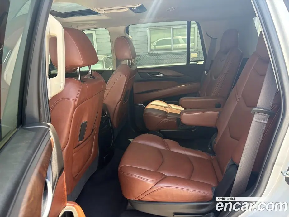 Cadillac Escalade 2017 6.2 автомат (гидро), фото 8 Cadillac Escalade 2017 6.2 автомат (гидро), фото 8