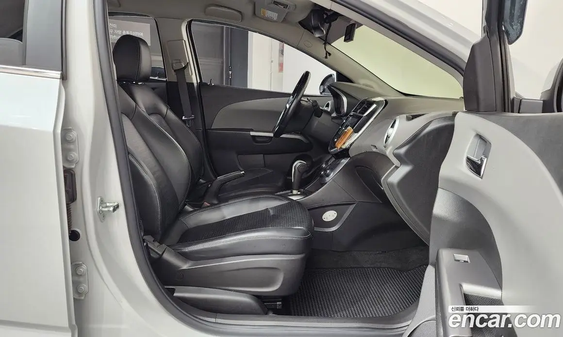 Chevrolet Aveo 2017 1.4 автомат (гидро), фото 16