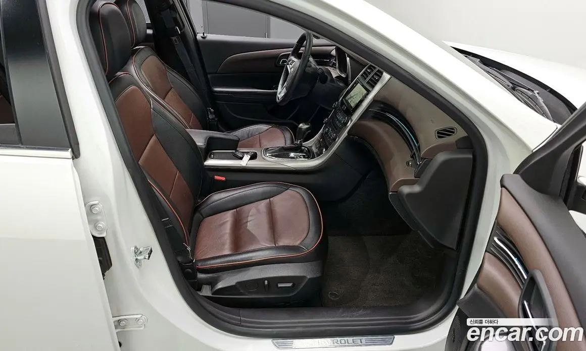 Chevrolet Malibu 2015 2.4 автомат (гидро), фото 12