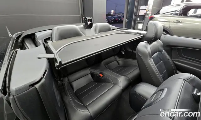 Ford Mustang 2022 2.3 автомат (гидро), миниатюра 12