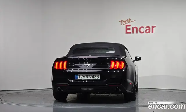 Ford Mustang 2022 2.3 автомат (гидро), миниатюра 4
