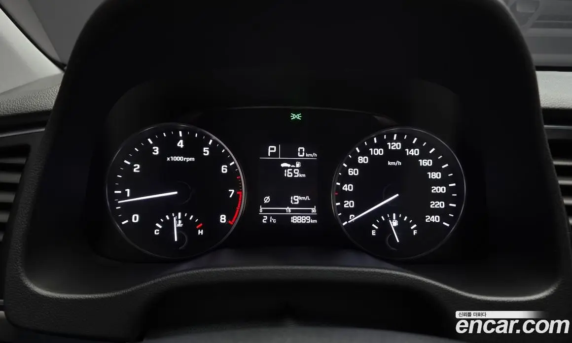 Hyundai Avante 2017 1.6 автомат (гидро), фото 11