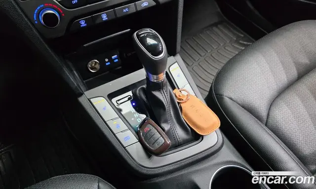 Hyundai Avante 2017 1.6 автомат (гидро), миниатюра 12