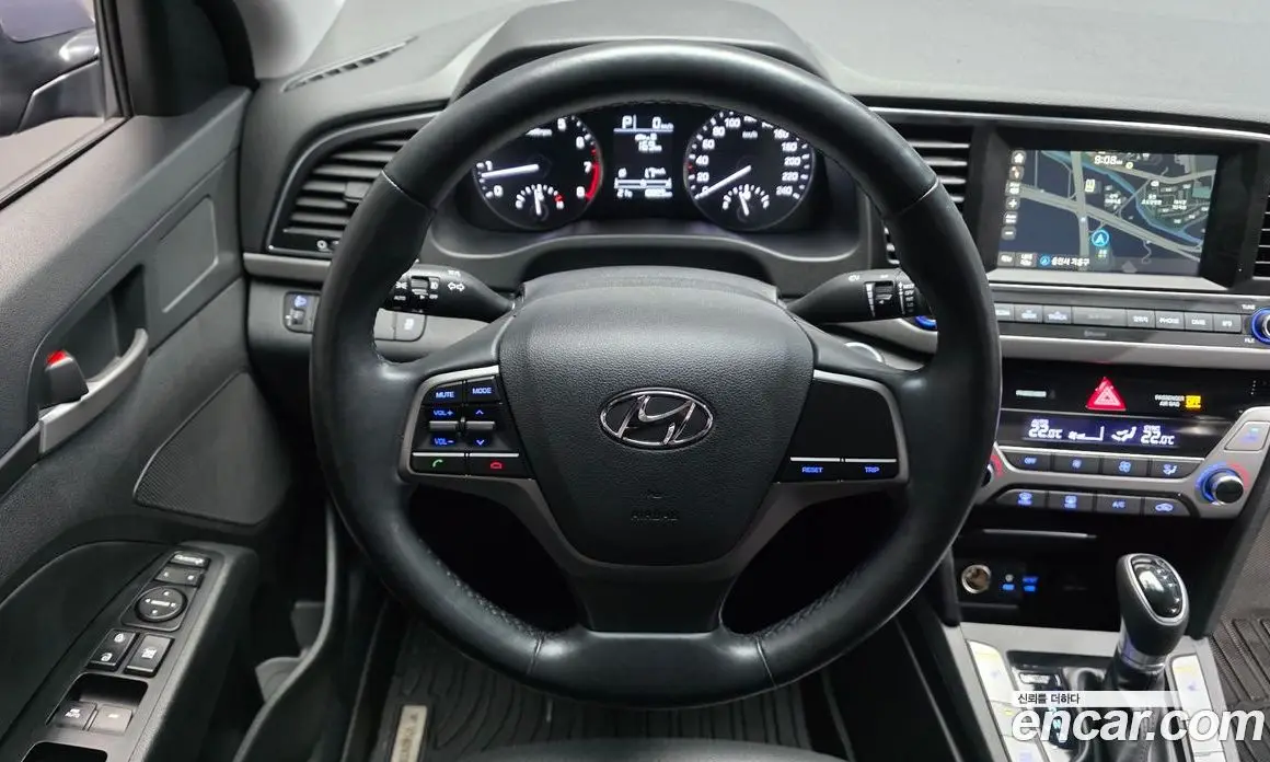 Hyundai Avante 2017 1.6 автомат (гидро), фото 20