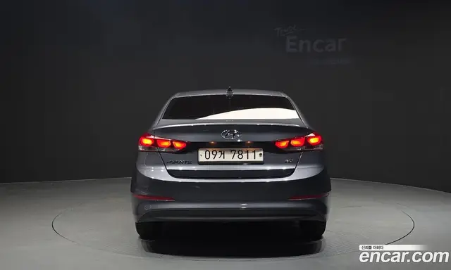 Hyundai Avante 2017 1.6 автомат (гидро), миниатюра 4