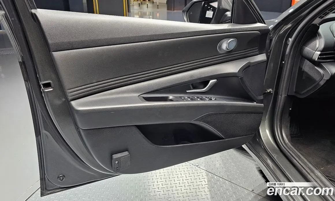 Hyundai Avante 2020 1.6 автомат (гидро), фото 13