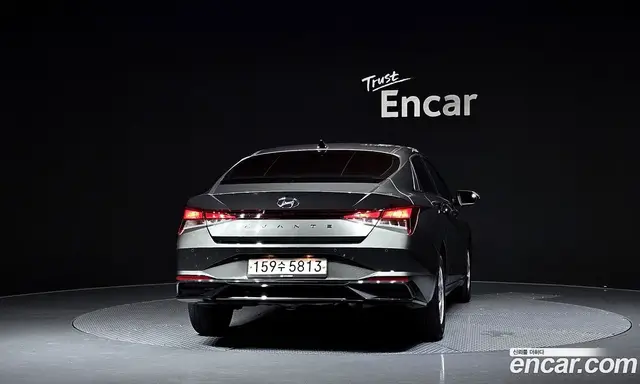 Hyundai Avante 2020 1.6 автомат (гидро), миниатюра 3