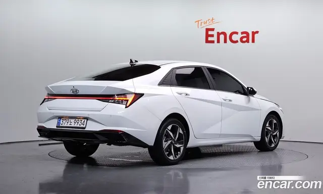 Hyundai Avante 2021 1.6 автомат (гидро), миниатюра 2
