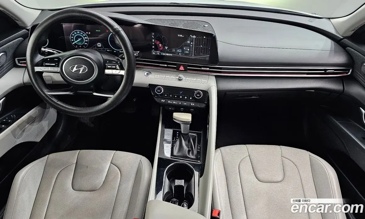 Hyundai Avante 2021 1.6 автомат (гидро), фото 7