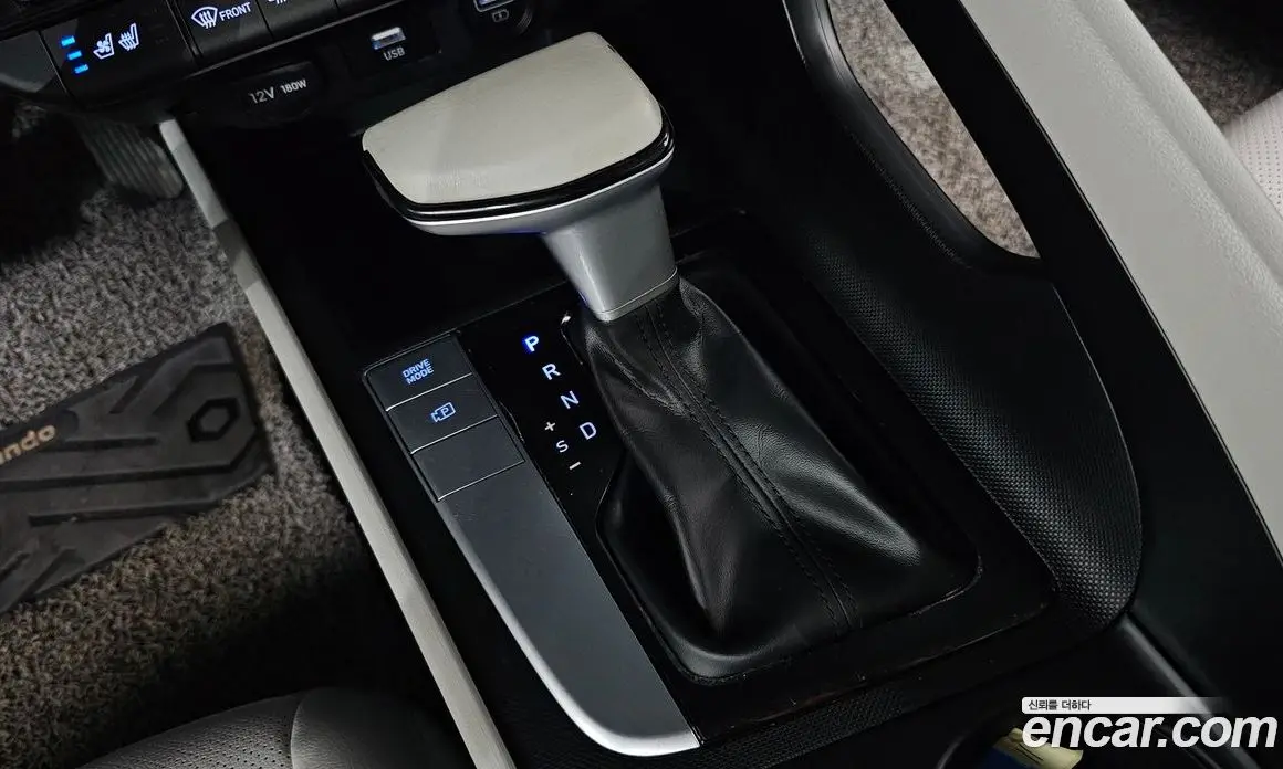 Hyundai Avante 2022 1.6 автомат (гидро), фото 12