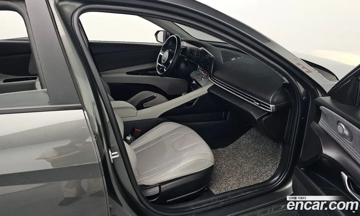 Hyundai Avante 2022 1.6 автомат (гидро), фото 16