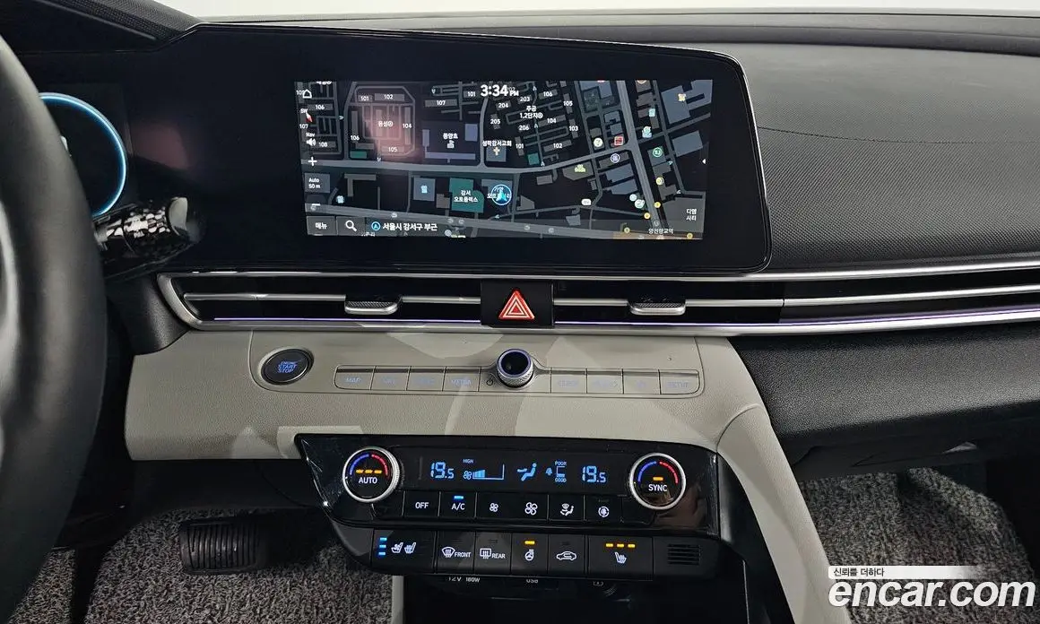 Hyundai Avante 2022 1.6 автомат (гидро), фото 19