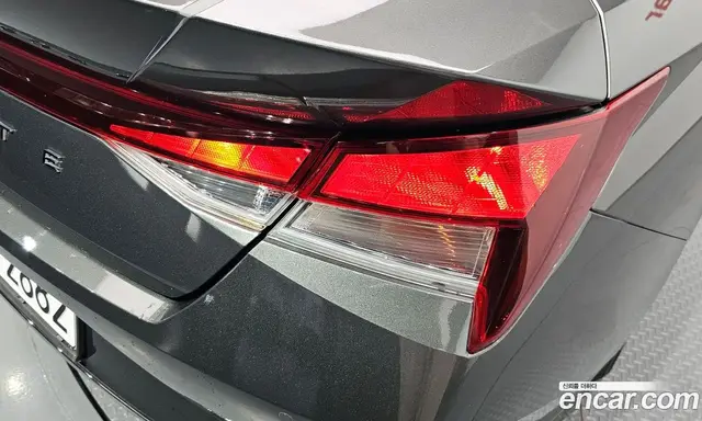 Hyundai Avante 2022 1.6 автомат (гидро), миниатюра 9