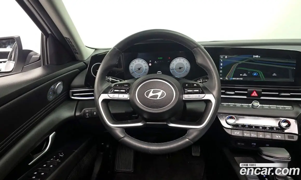 Hyundai Avante 2024 1.6 автомат (гидро), фото 13