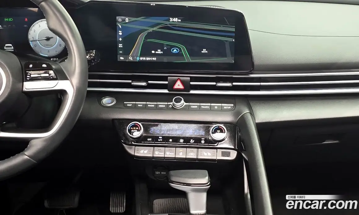 Hyundai Avante 2024 1.6 автомат (гидро), фото 14