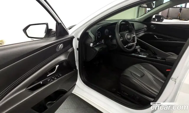 Hyundai Avante 2024 1.6 автомат (гидро), миниатюра 10