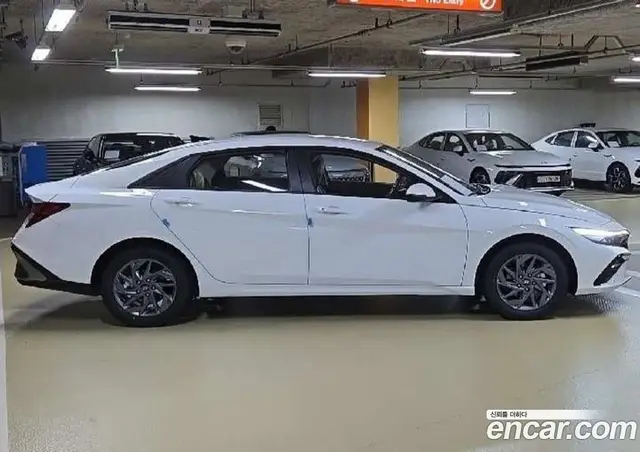 Hyundai Avante 2025 1.6 автомат (гидро), миниатюра 11