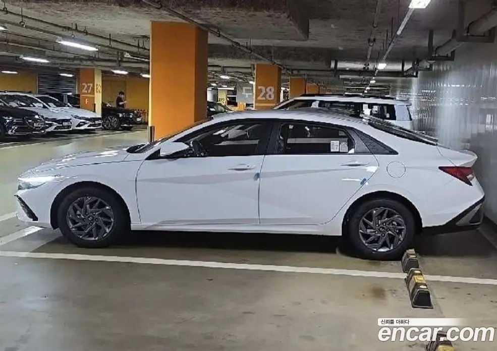 Hyundai Avante 2025 1.6 автомат (гидро), фото 5