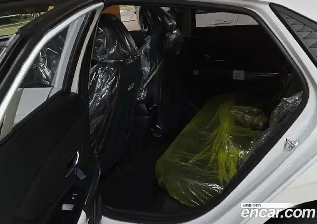 Hyundai Avante 2025 1.6 автомат (гидро), миниатюра 10